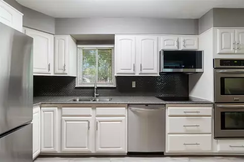 Kitchen - 264 Amherst, Jackson, MI 49203 photo 1 of 5