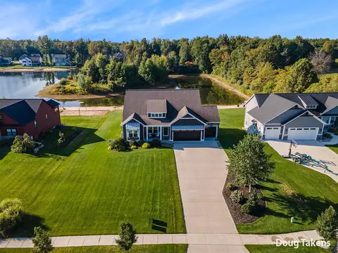 5356 Eagle Cv, Hudsonville, MI 49426