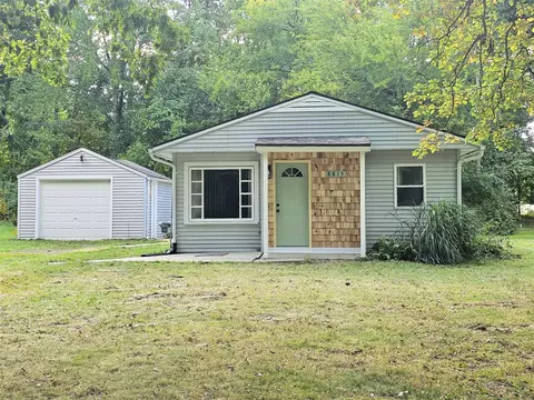 8815 N 14th, Kalamazoo, MI 49009