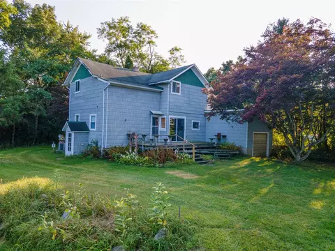 Exterior - 5820 Squires, Jackson, MI 49201 photo 5 of 15