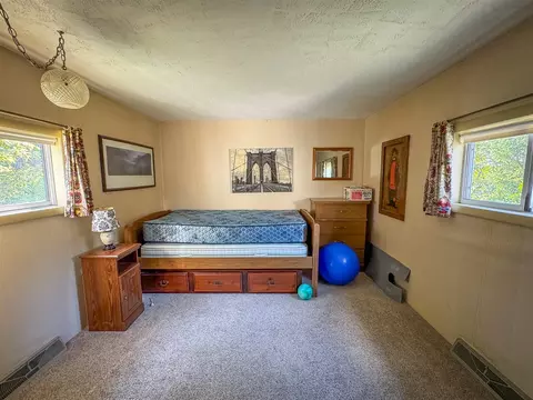 Bedroom - 5820 Squires, Jackson, MI 49201 photo 5 of 5