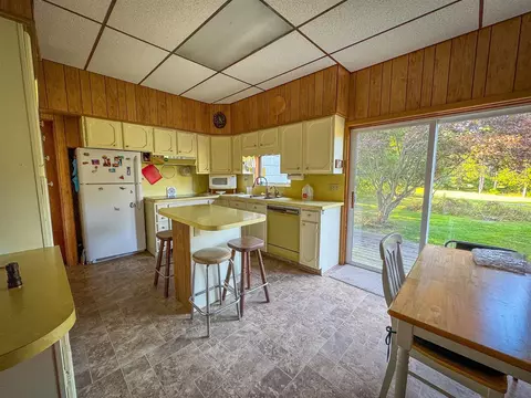 Kitchen - 5820 Squires, Jackson, MI 49201 photo 1 of 3