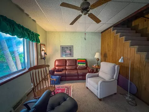 Living - 5820 Squires, Jackson, MI 49201 photo 2 of 2