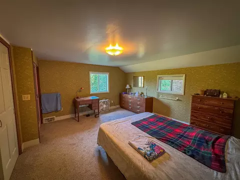 Bedroom - 5820 Squires, Jackson, MI 49201 photo 1 of 5