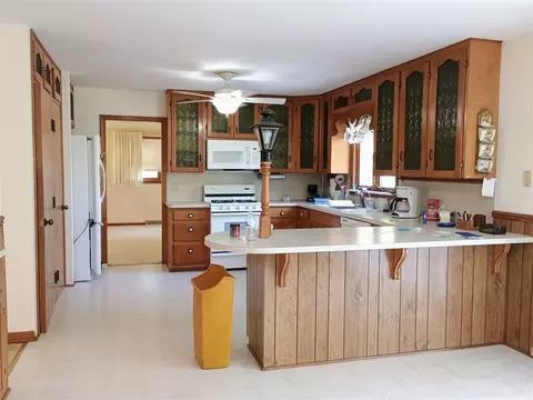 700 Berger, Saline, MI 48176 photo 6