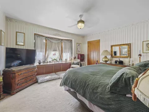 Bedroom - 516 Maple, Manistee, MI 49660 photo 4 of 7