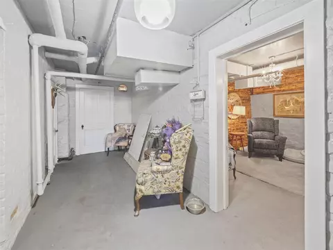 Entry Way - 516 Maple, Manistee, MI 49660 photo 21 of 21