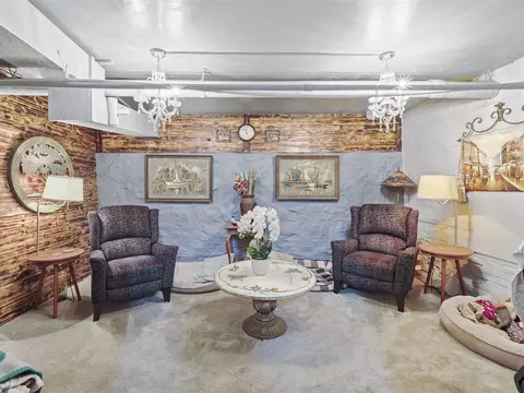Living - 516 Maple, Manistee, MI 49660 photo 10 of 15