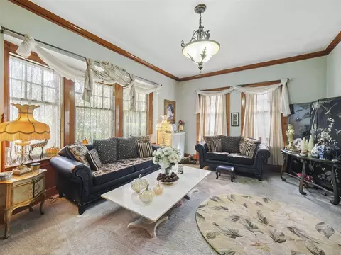 Living - 516 Maple, Manistee, MI 49660 photo 14 of 15