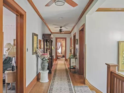 Entry Way - 516 Maple, Manistee, MI 49660 photo 5 of 21