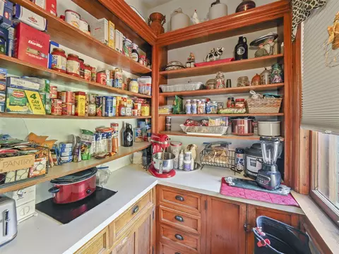 Kitchen - 516 Maple, Manistee, MI 49660 photo 7 of 7