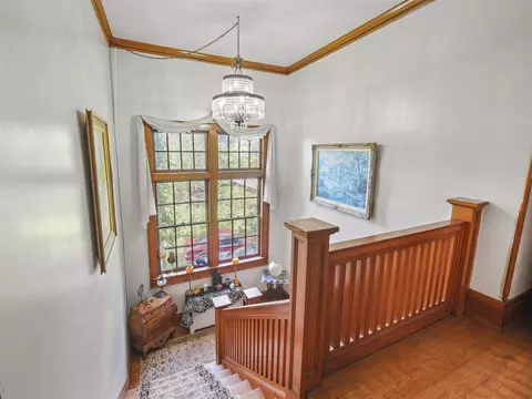 Entry Way - 516 Maple, Manistee, MI 49660 photo 17 of 21