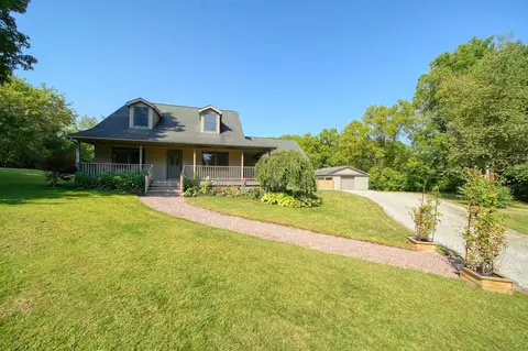 4140 Geneva, Manitou Beach, MI 49253