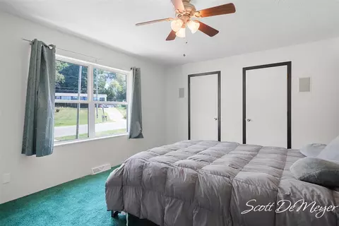 Bedroom - 12310 Mac, Belding, MI 48809 photo 2 of 8