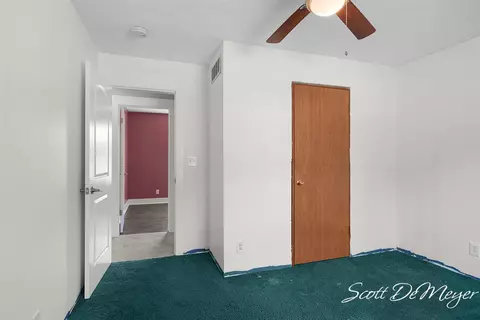 Bedroom - 12310 Mac, Belding, MI 48809 photo 4 of 8