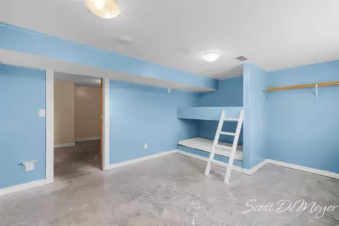 Bedroom - 12310 Mac, Belding, MI 48809 photo 8 of 8