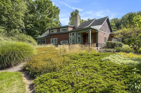 11488 Tabor Woods, Buchanan, MI 49107