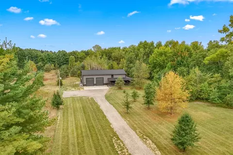 9921 Bankers, Quincy, MI 49082