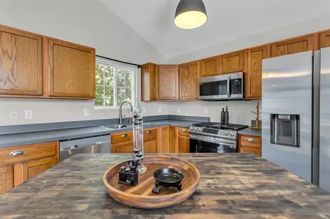 Kitchen - 8002 Stonehaven, Parma, MI 49269 photo 3 of 4