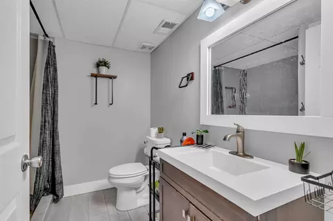 Bath - 8002 Stonehaven, Parma, MI 49269 photo 3 of 4