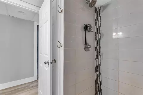 Bath - 8002 Stonehaven, Parma, MI 49269 photo 4 of 4