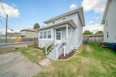 813 Cooper, Jackson, MI 49203