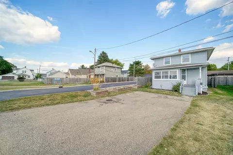 Exterior - 813 Cooper, Jackson, MI 49203 photo 1 of 8