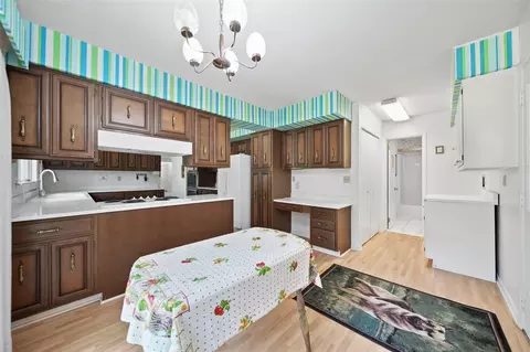 Kitchen - 2930 Robinson, Jackson, MI 49203 photo 4 of 4