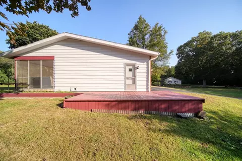 Exterior - 2930 Robinson, Jackson, MI 49203 photo 8 of 16
