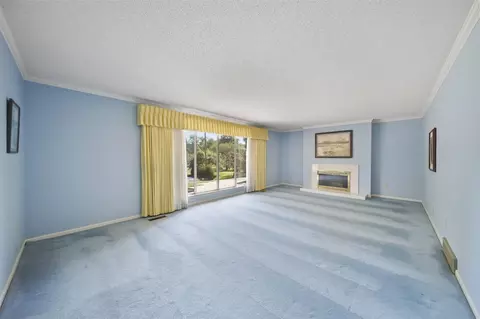 Living - 2930 Robinson, Jackson, MI 49203 photo 1 of 8