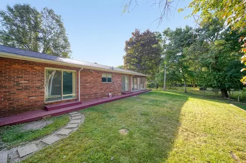 Exterior - 2930 Robinson, Jackson, MI 49203 photo 14 of 16