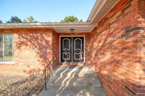 Entry Way - 2930 Robinson, Jackson, MI 49203 photo 1 of 2