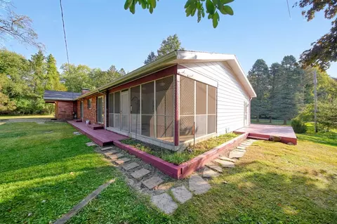 Exterior - 2930 Robinson, Jackson, MI 49203 photo 9 of 16