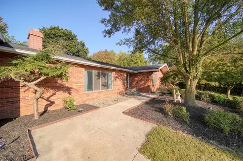 Exterior - 2930 Robinson, Jackson, MI 49203 photo 5 of 16