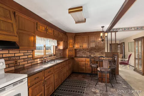 Kitchen - 5394 W Stanton, Stanton, MI 48888 photo 2 of 3