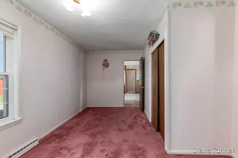 Bedroom - 5394 W Stanton, Stanton, MI 48888 photo 1 of 6