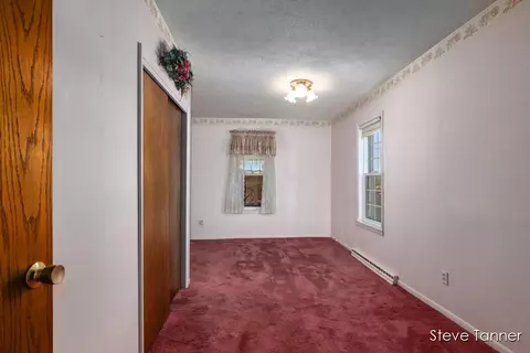 Bedroom - 5394 W Stanton, Stanton, MI 48888 photo 2 of 6