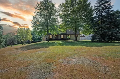 18400 I Dr N, Marshall, MI 49068