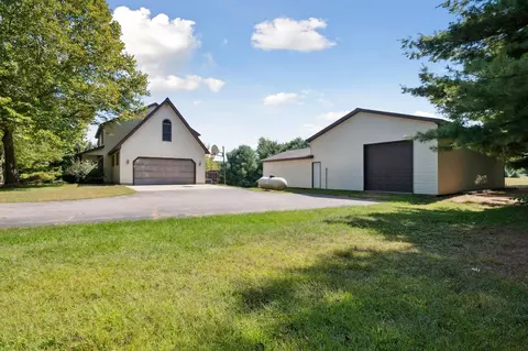 18400 I Dr N, Marshall, MI 49068 photo 2