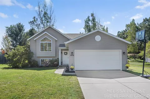 1656 Barnsley, Lowell, MI 49331