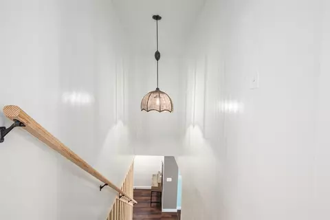 Entry Way - 86 W State, Newaygo, MI 49337 photo 3 of 4
