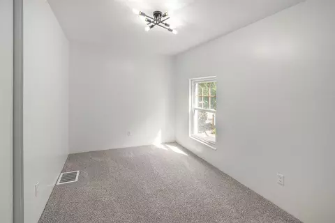 Bedroom - 86 W State, Newaygo, MI 49337 photo 5 of 5