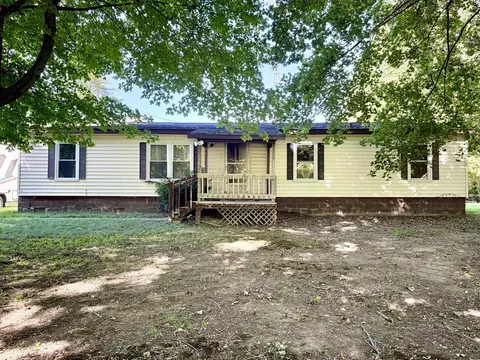 13820 N Adams, Addison, MI 49220