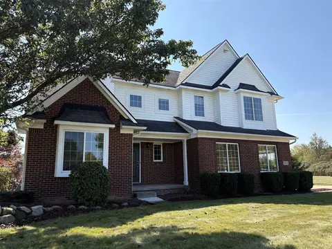 7653 Woodbrook, Ann Arbor, MI 48103