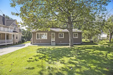 1600 Waverly, Grand Haven, MI 49417