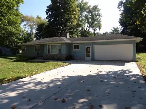 412 Krohn, Berrien Springs, MI 49103