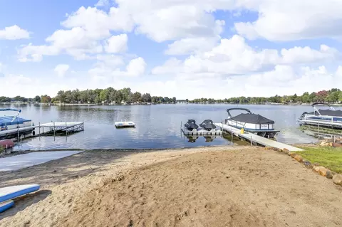 Exterior - 592 Rolling Mdws, Hudson, MI 49247 photo 10 of 16