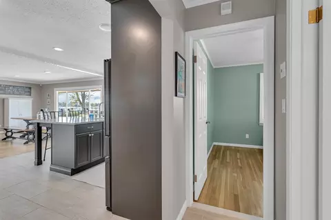 Entry Way - 592 Rolling Mdws, Hudson, MI 49247 photo 1 of 2