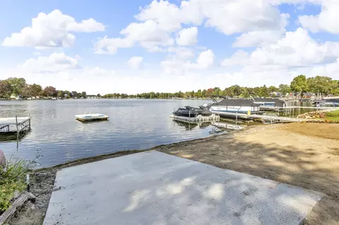 Exterior - 592 Rolling Mdws, Hudson, MI 49247 photo 11 of 16
