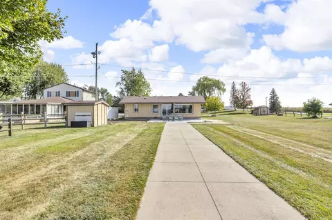 Exterior - 592 Rolling Mdws, Hudson, MI 49247 photo 13 of 16